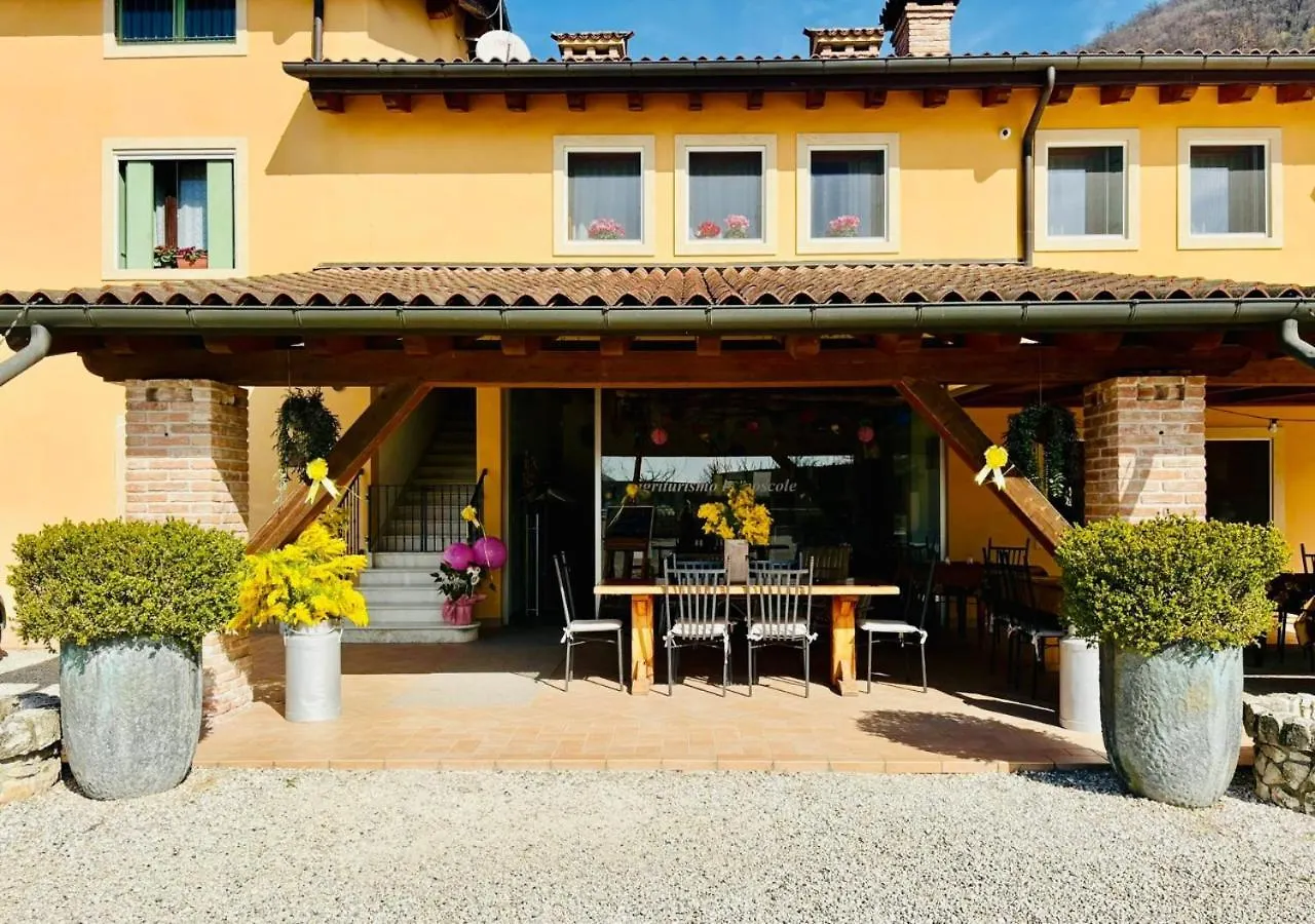 Alloggio per agriturismo Agri-Alloggio Le Poscole Al Canton Castelgomberto Italia